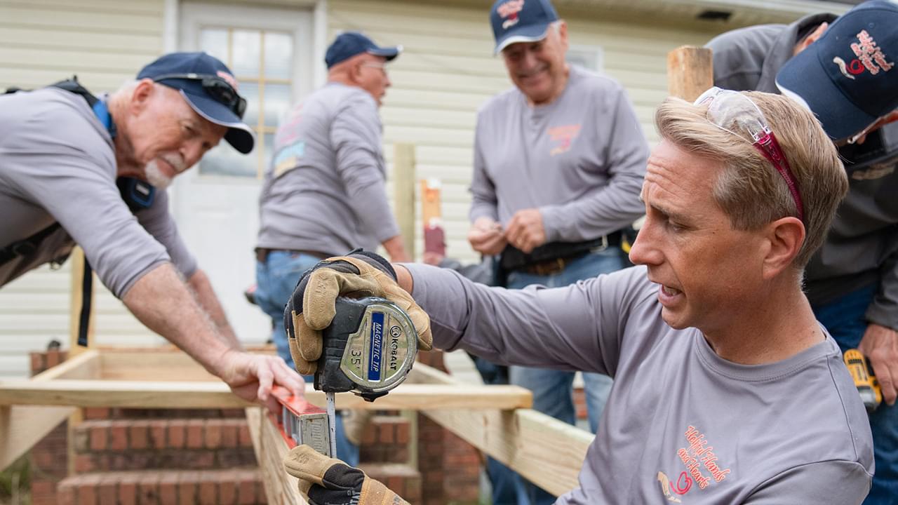 Watch Making Good Season 5 Episode 8 Helpful Hands and Hearts BYUtv